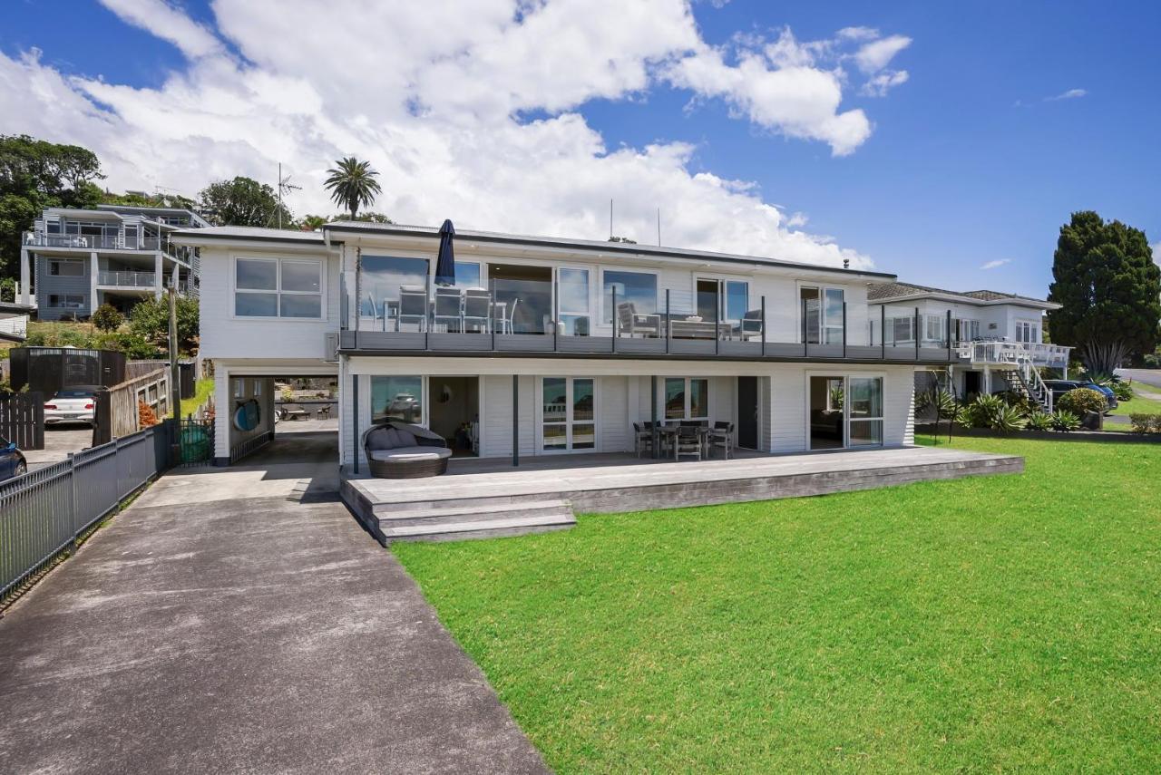 Beach Front Resort! Maraetai Exterior photo